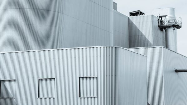 エクストルーダーを含むドライドッグフードの製造工程